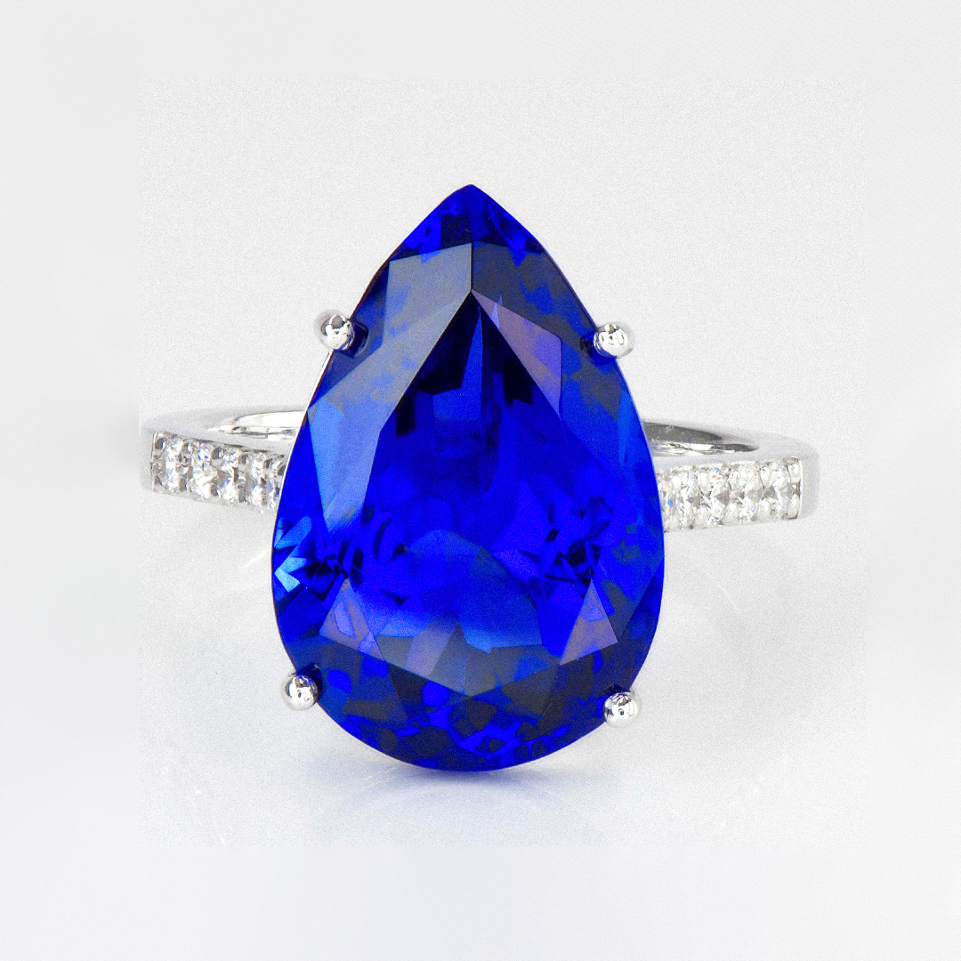 Tanzanite & Diamond Ring - 9.23ct